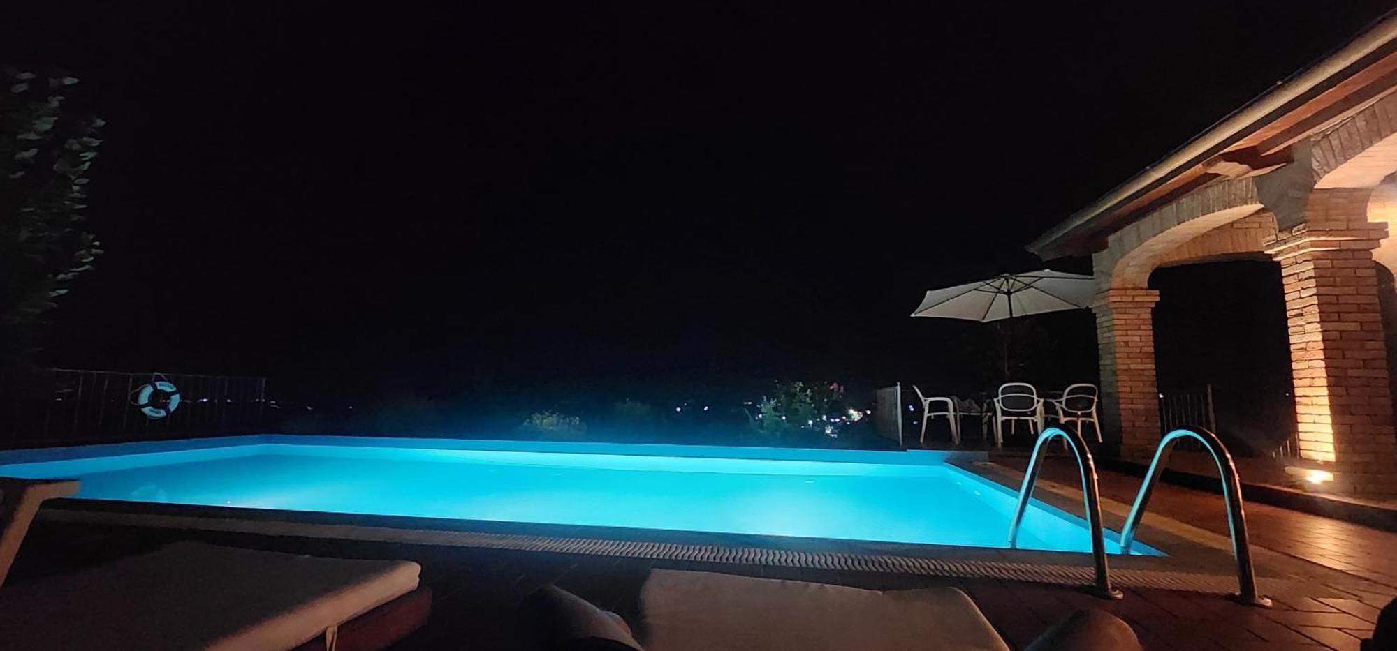 Villa “Pool & Sun” Durrës Exterior foto